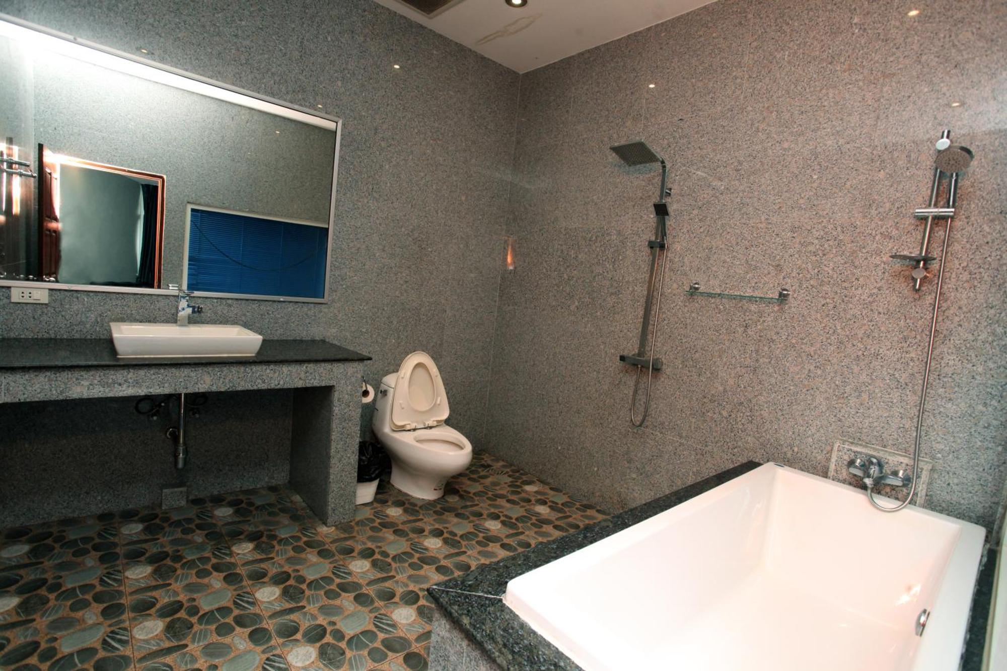 Koenig Hotel Pattaya Near Walking Street Экстерьер фото