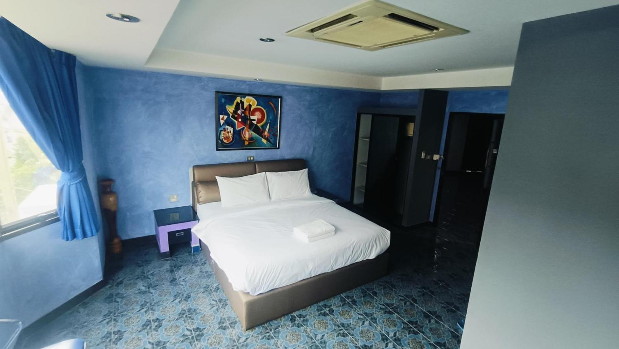 Koenig Hotel Pattaya Near Walking Street Экстерьер фото